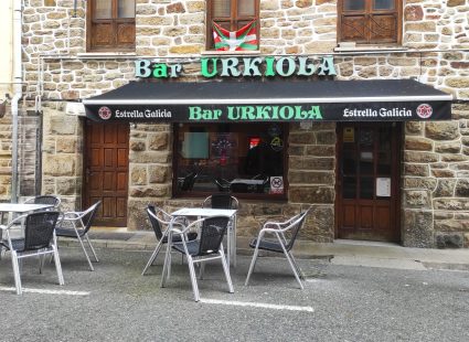 Bar Urkiola (Legutio) (1)-min