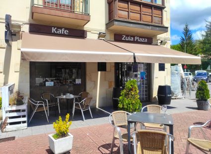 Zuia Plaza Kafe (1)-min